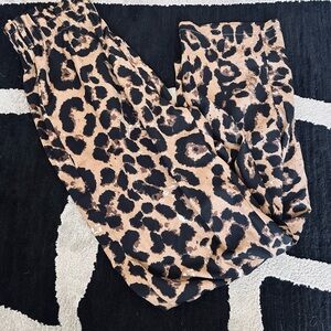 Youth Girls Leopard Print Shorts And Pants